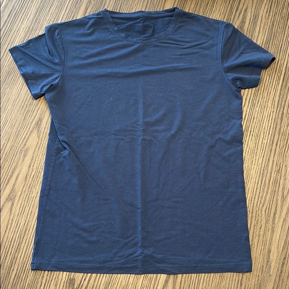 Mens alphalete  shirt